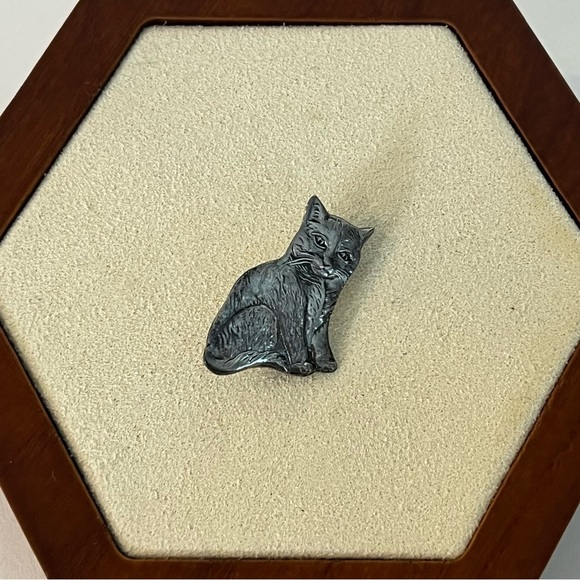Vintage Sterling Silver Cat Brooch - Picture 2 of 5